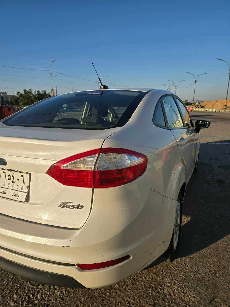 فورد فيستا 2018 گير اوتوماتك تدفئة وتبريد تحكم ستيرن شاشة وكامرة خلفية حادثهه چاملغ جهة اليسار موضح بالصور حادث العراق بگ لايت وبارد قليل بالجنطة ماشية 84 ميل قابل للزيادة السعر 75$وبيهه مجال قليل مكان السيارة حله حلة, بابل


**إذا كنت صاحب هذا الإعلان وتريد حذفه لأي سبب، رجاءا أرسل رسالة إلى الدعم الفني**
