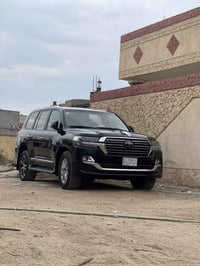 لاندكروز • ٢٠١٨ • فول مواصفات