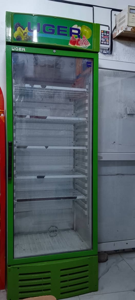 السلام عليكم براد للبيع السعر 350
شغال كلشي مابي المكان ديالى العباره 
***********

