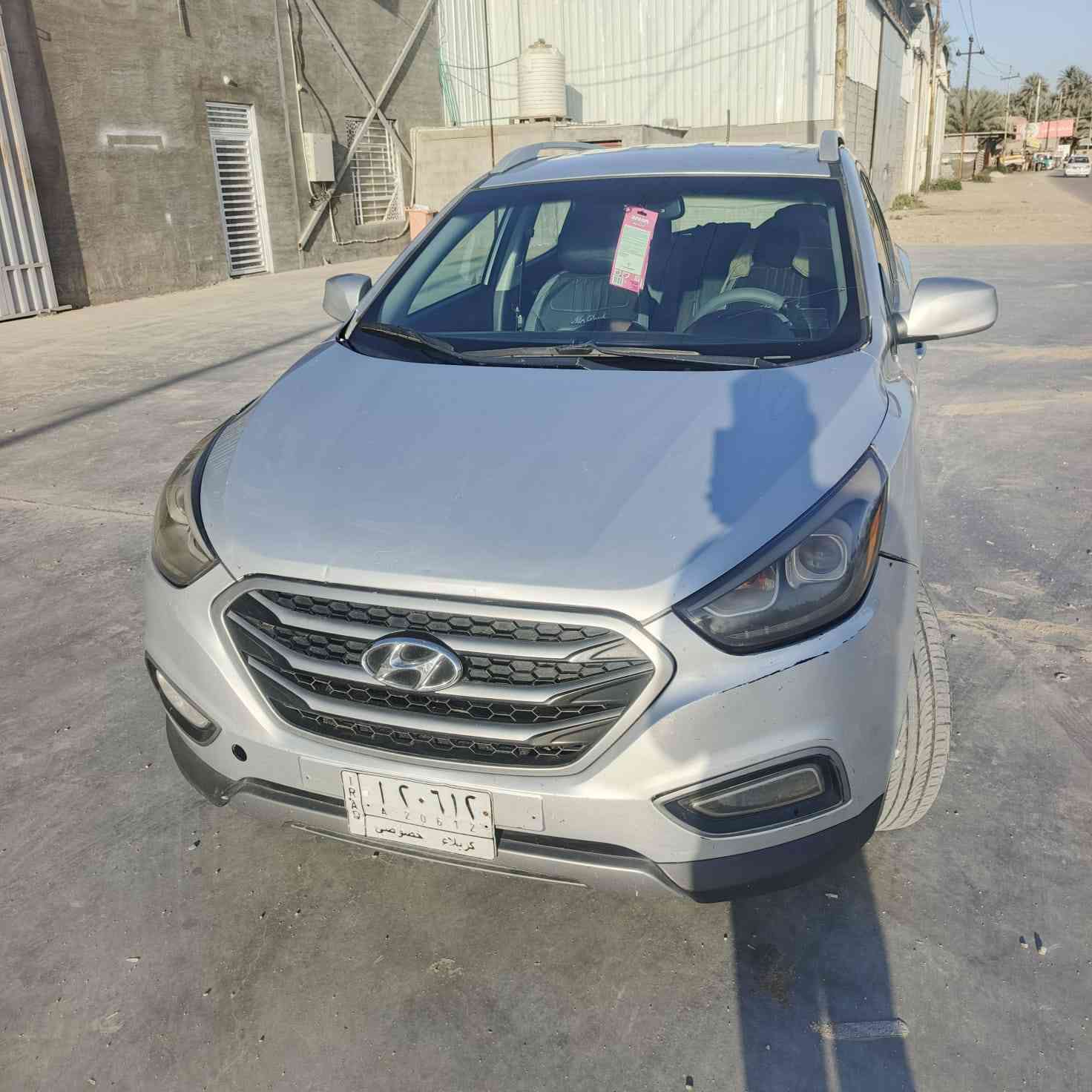 السلام عليكم توسان أمريكيه ٢٠١٥ بيه جاملغ وبنيد وباب رقم كربلاء السعر ١٢٥ وبيه شويه مجال ***********كربلاء الحسينية
