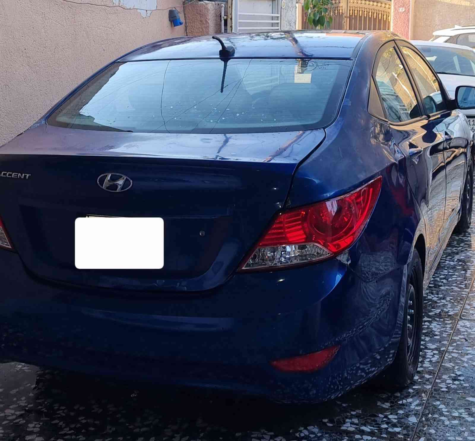 السلام عليكم
اكسنت 2017 وارد امريكي
ماشية 56mi  الف حقيقي حقيقي 
مكينة كير تبريد كفالة 
حادثها قبق جنطة وجاملغات خلفية بدون كص 
مواصفات اعتيادية 
مكينة 1600 
كير 6 نمر
Abs 
شاشة أندرويد 
السيارة بالبنوك 
السعر 88 ورقة وبيها مجال بسيط 
للتواصل ‎0770 783 6063 ابو سيف
