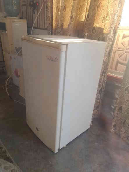 ثلاجه شرط اشغل سعر 60 وبيها مجال ***********
