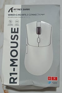 ٢٠ مع التوصيل لون اسود. التواصل عالخاص او واتساب 07726770888. يوجد توص...