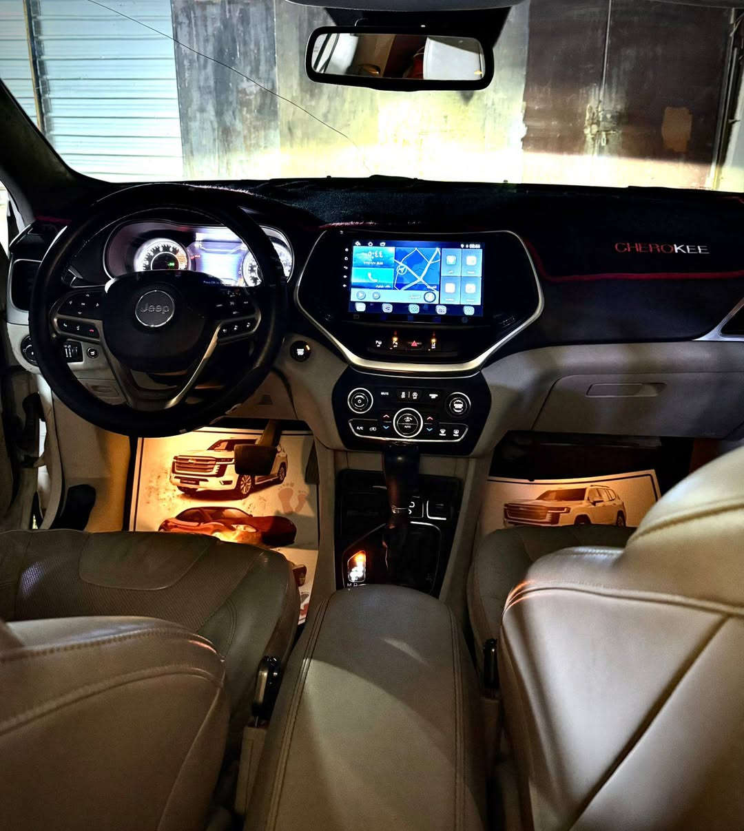 السلام عليكم
للبيع او مراوس حسب القناعة 
 جيب شيروكي موديل 2021 امريكي
 رقم بغداد دولي بسمي فول مواصفات لمتيد دفع رباعي 
بصمة تشغيل بصمة ابواب سستم صوت  
 محرك 3600. كير ومكينة وحدادية جديد كشنات جلد داخل بيجي
 تبريد قطعتين كشنات كهرباء شاشة كبيرة
جنطة كهرباء شفط اشاير بل مري تشغيل عن بعد بنوراما تحكمات ستيرن خزن ميموري 
حادثهة بامريكا جاملغ فقط السيارة بل عراق مجفية على جهة الصدر 
السعر 130$ وبي مجال 
مكان بغداد / الدورة 
 للاتصال ***********
