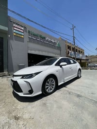 كورلا موديل 2025 رقم بغداد بسمي ماشيه 10 ألاف داخل احمر كشن كهرباء فول...