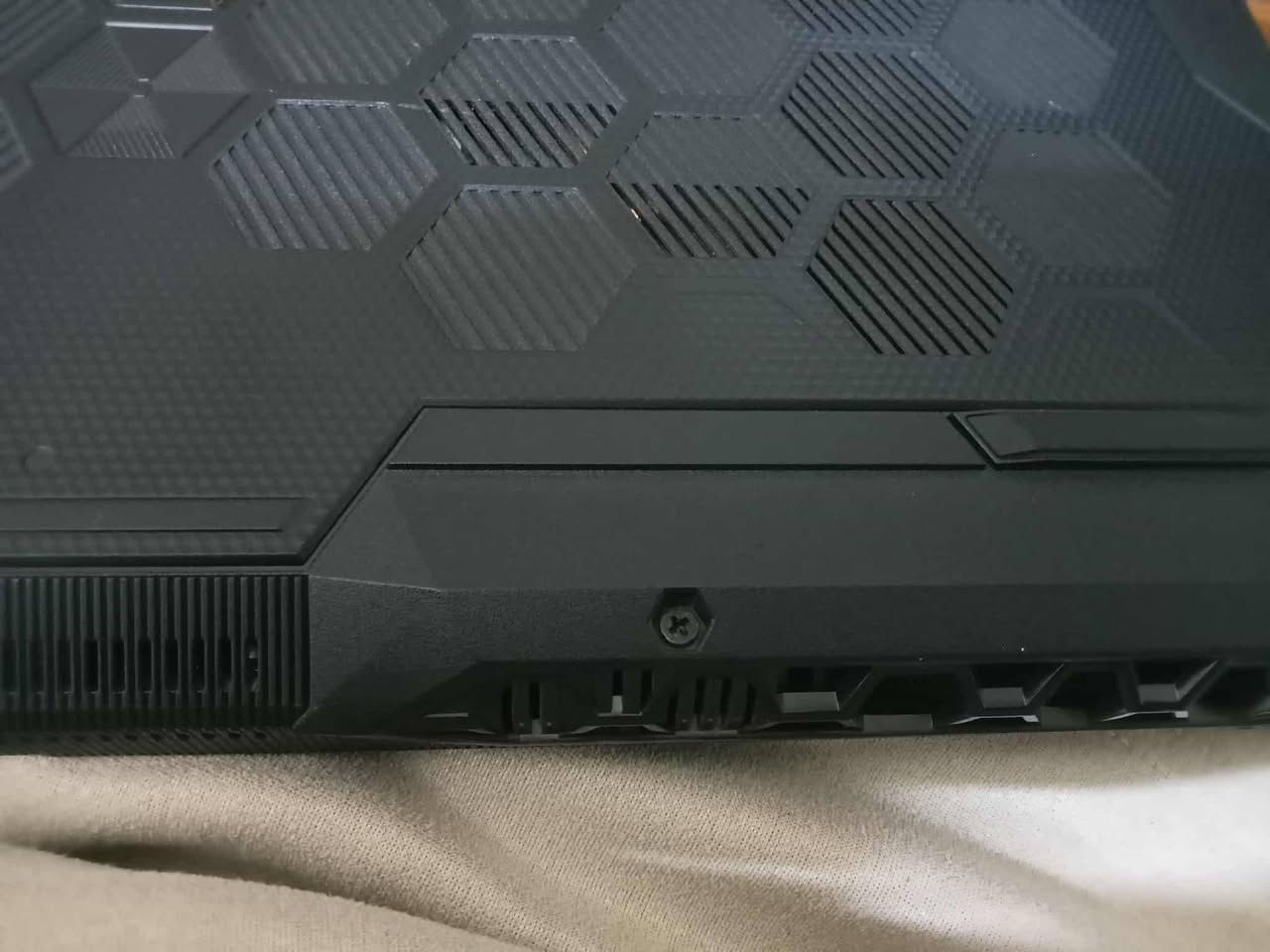 لابتوب للالعاب للبيع
Asus tuf gaming A15 شبه جديدة 
البطارية في حالة ممتازة والشاحنة الاصلية 
المواصفات كدامك في الصور 
Rtx 3050 
CPU rayzen 7 
 دبل Hard 512 ssd ddr4 nividia 
Ram 16 
144hz 
جدا حلوة بالالعاب خاصتا فورزا و العاب الاركيد 
رايدها ب820 وبيها مجال للشراي 
رقمي *********** موقعي بغداد
