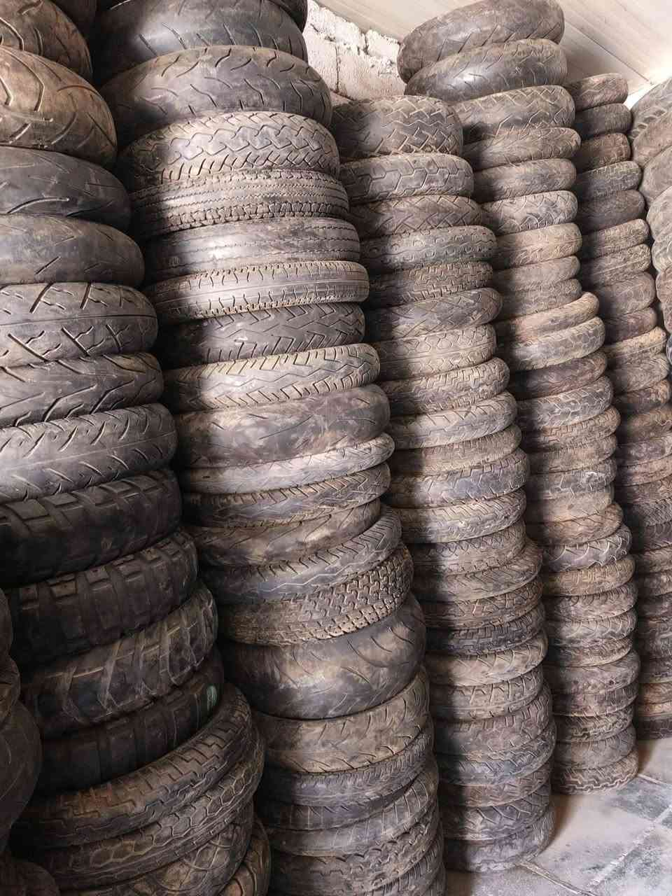 تايرات باله  ابيع الكميه كلها  التاير ب٦ اكثر من ٦٠٠ تاير الاحجام كبيره ١٣و١٤و١٦و١٧و١٨و١٩و٢١ بي سي اكس فورزه ماجسته هارلي بطح كولدن قفاز العنوان بغداد ***********
