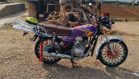 السلام عليكم
للبيع دراجه سيڤان 2024 شكل 2025 ❗️❗️
الباب الاول المحرك الابيض 
دراجه كامله مكمله ما تصرف عليها ربع 📍
محرك 200 شرط ما مفتوح كهربائيات 
كلها شغاله كله جديد شلعه ومعدل فولل 🔥🔥
والسيڤان معروفه مواصفاته شاشه الكترونيه لايت يجي زينون اشاره دبل اشاره قفل ستيرن قفل خوذه انذار 
حمايه ويا سويجات ثنين وبصمات ثنين تشغيل عن بعد 
 واسويلك مكاتبه الدراجه كلش نضيفه تجي وتشوف بعينك 
ماشيه 3000بعده زيرو صار 18يوم من طلعت من المعرض فول جنبزه ماتحط عليه الف 
مكان الدراجه العلم السعر 820وبيه محال شي بصيط 
الرقم ‏‪***********‬‏
