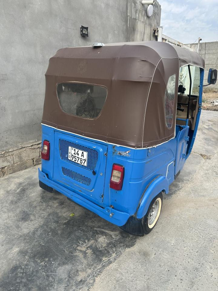 للبيع كفالة عامة گشر ومحرك تحويل ثاني يوم تكتك جاهزة مجهزة اي نقص مابيها ….شراي اتصل ***********
