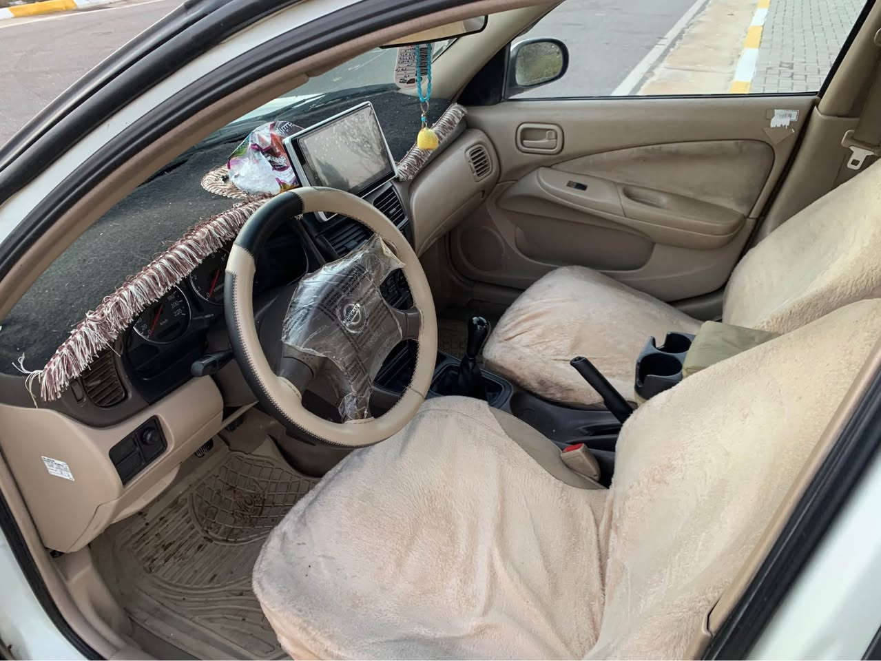 سەنی یابانی مۆدیل ٢٠٠٢پیشی کراوە بە ٢٠٠٦ سەنەوی پلاستیکە سەنەوی تازەیە تا ٢٠٣٠هەموو گیانی بەشەرتی لای فیتەر مەزبووتە ماڵی دۆستە بەشەرتی ئەوەلیات و حاسیبە 
سعر ٥٤$قفڵی 
***********
*********** شمشمل, السليمانية
