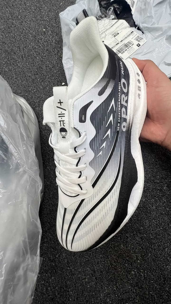 صنع اندنوسيا قياس 45 خفيف 
سعر 30 مع التوصيل


**إذا كنت صاحب هذا الإعلان وتريد حذفه لأي سبب، رجاءا أرسل رسالة إلى الدعم الفني**