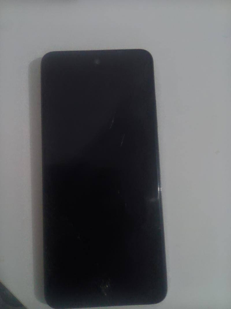 السلام عليكم اخوان مبايلInfinix HOT 40i مستخدم نضيف فقط شاشه مكسوره بسعر150الف الستفسار ***********واتساب فقط.
