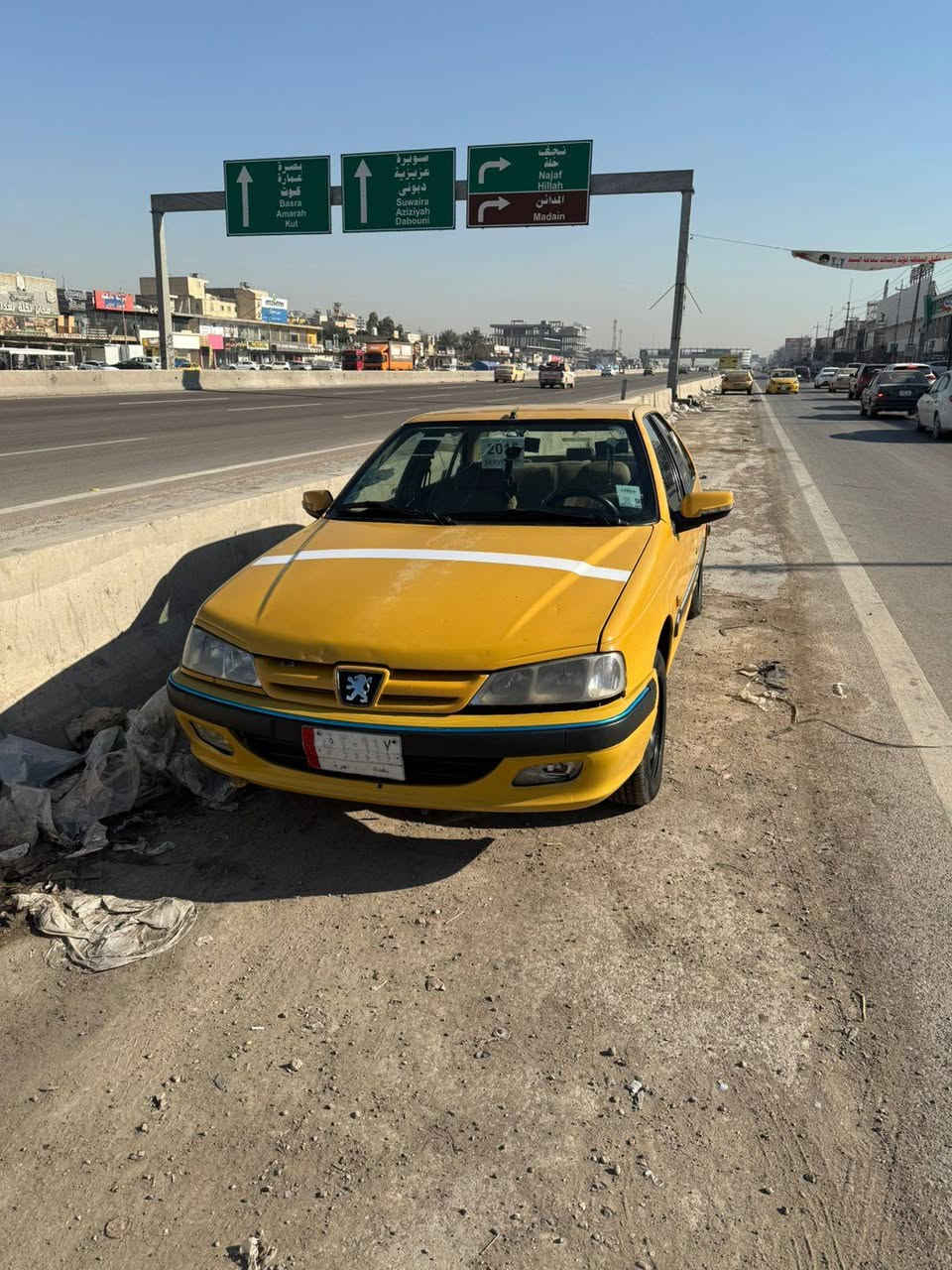 للبيع بيجو بارص 2015 مكينة كير تبريد خير من الله بيها بارد باب خلف السايق فقط والباقي مكفول مكان السيارة تقاطع النهروان للإستفسار ***********
السعر 42 اوبيها مجال
