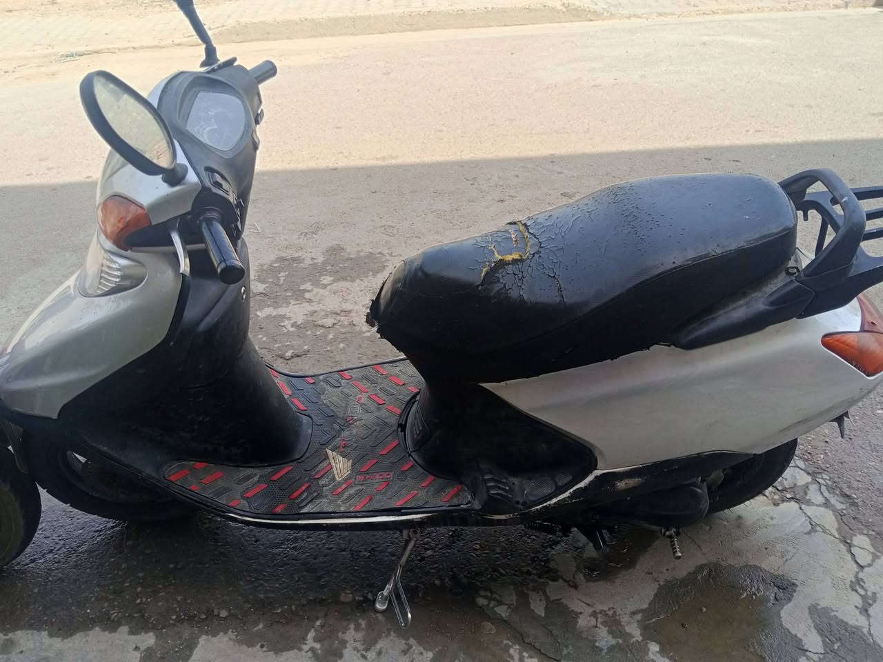سلام عليكم
سبيسي ياباني جاهزة وشغالة سلف هندر كهربائيات شغالة 250 بغداد اليوسفية ***********
