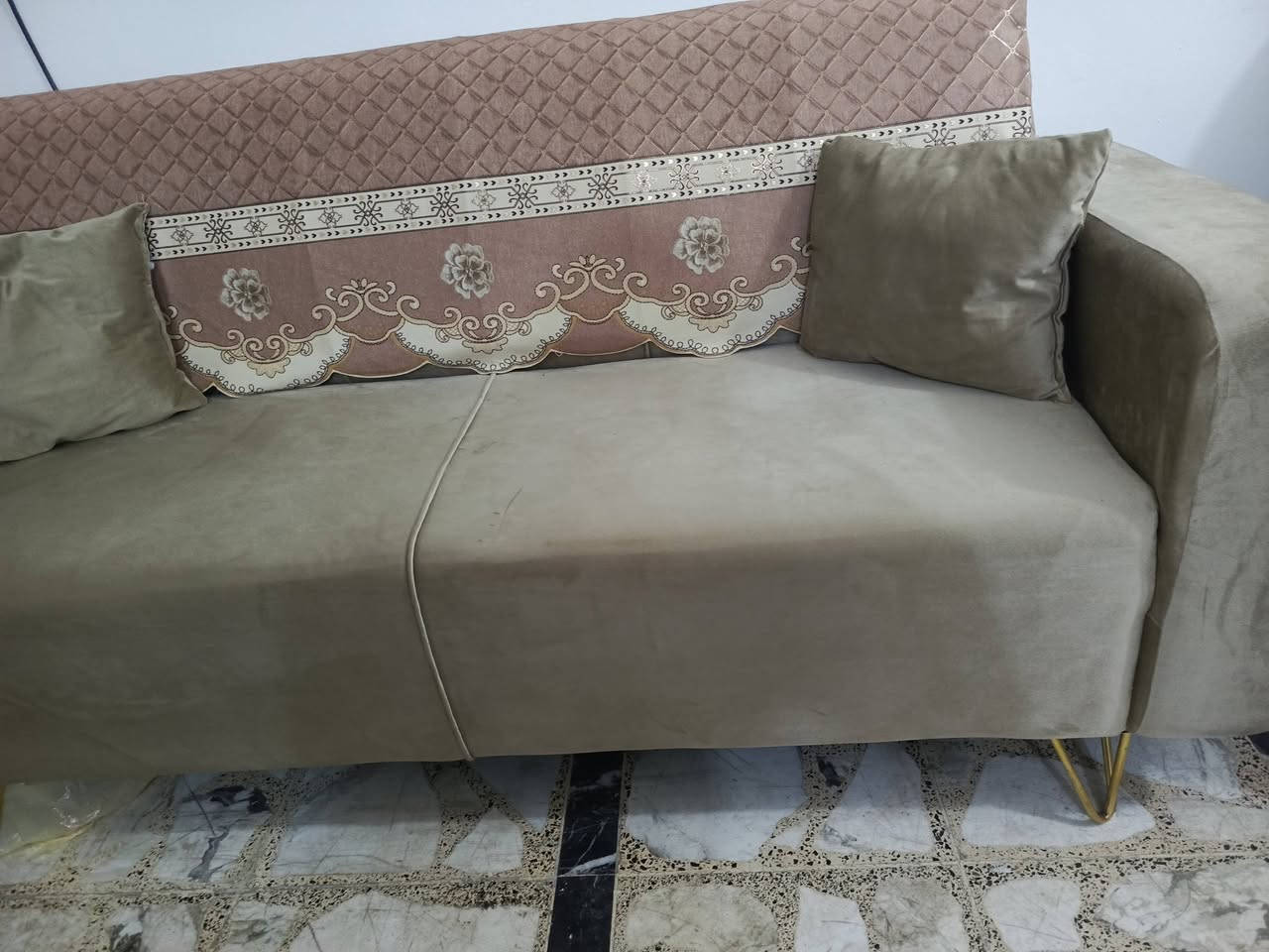 السلام عليكم
عندي تخم للبيع 225 الف والغرفه 750


**إذا كنت صاحب هذا الإعلان وتريد حذفه لأي سبب، رجاءا أرسل رسالة إلى الدعم الفني**