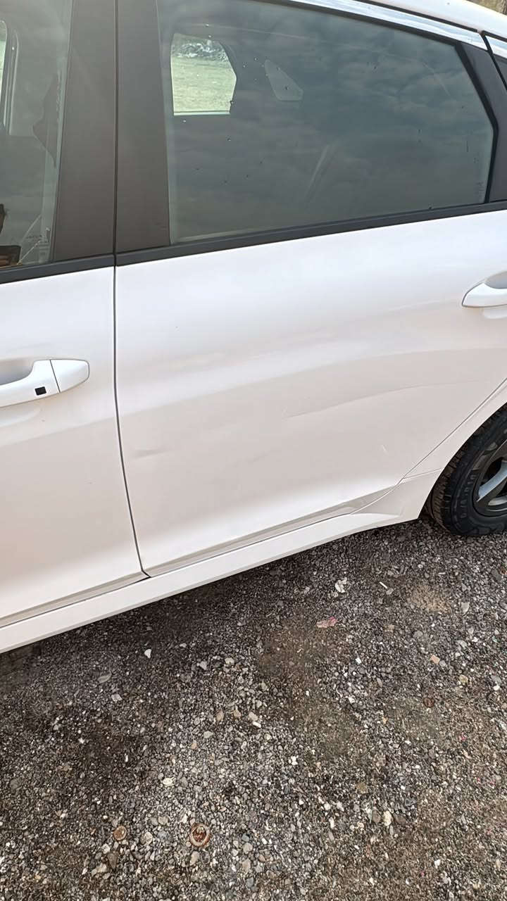 كي فايف رقم  اربيل حرة تحويل او وكالة مديل  2023
السيارة رقم اربيل ب اسم شركة تحويل او وكالة حادثها فقط البايد سطحي بدون دواخل وبدون شاصي سيارة ليبل واحد فقط البتيد مبدل ماشية ٣٠ الف كيلو مو ميل يعني بعدها بوضع الزيرو مكينة تيربو مواصفات بصمة وهاندبريك دكمة وحساسات امامية وخلفية يعني نص فول السعر ١٧٥ وبيها مجال للشراي 
مكاني بصرة ***********
