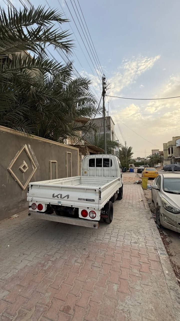 بنكو نثيه ادوات
موديل ١٨ 
مكينه مسكر 
سياره مكينه كير كفاله 
كفاله من ضربه 
سياره كلش نضيفه
مكاني بصره 
***********
سعر ٦٣
