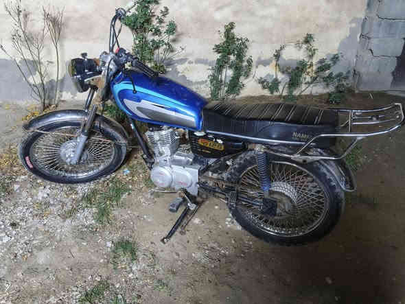 سلام وعليكم دراجه للبيع كلك موديل 2020 سعر 250 وبيه مجال حك الجيه
النوان بابل المحاويل مع رقم  بي واتساب ***********
