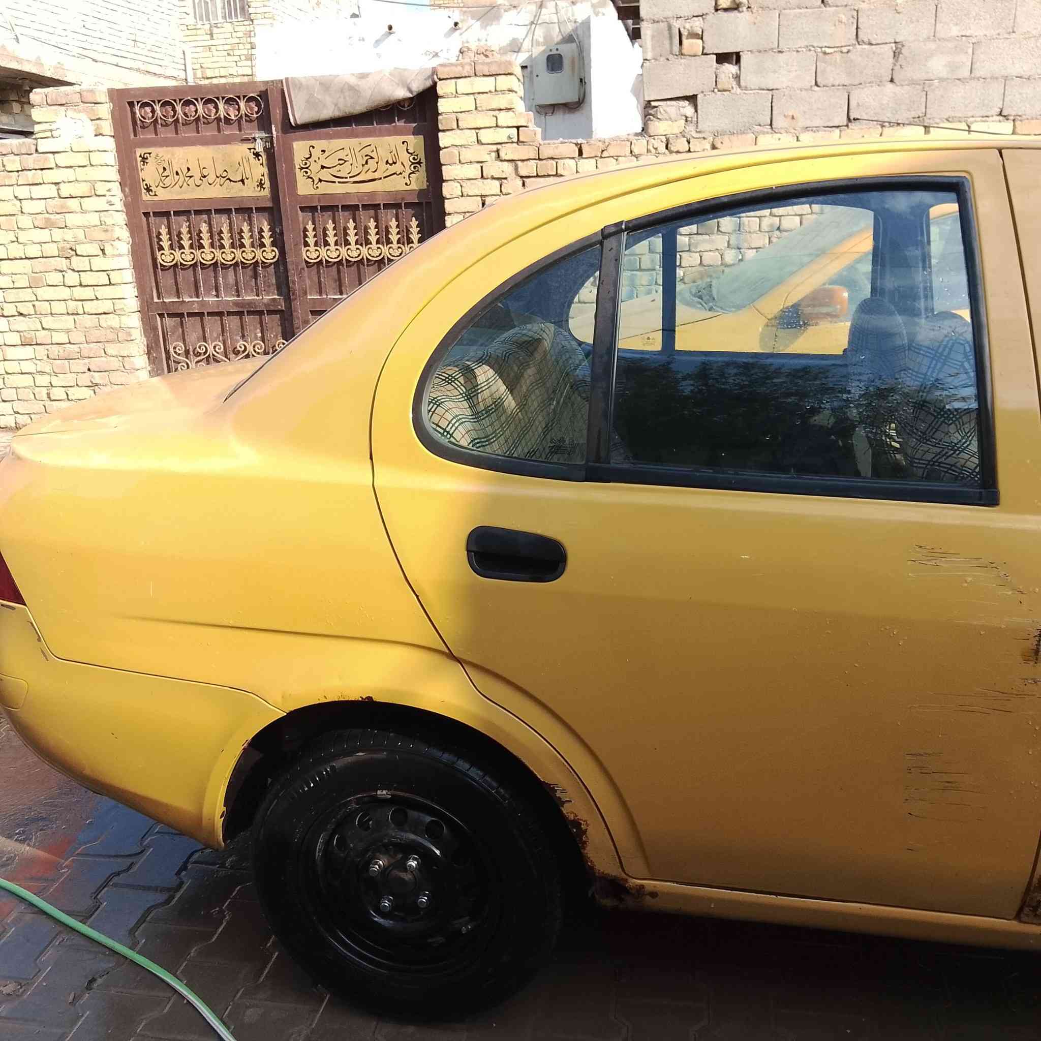 طيبه ٢٠١٥ كير مكينه نضاف تبريد شغال سنويه مساقطه سياره ممطلوبه ولا ربع مصفره من كلشي راعيه جارنه السياره بيهه خياسات دوس  وبيهه ضربه ع بارد بالجنطه بسيطه سياره عضمهه نضيف نصبه حلوه  مكان كوت حي الجهادد. السعر ٣٢
***********
