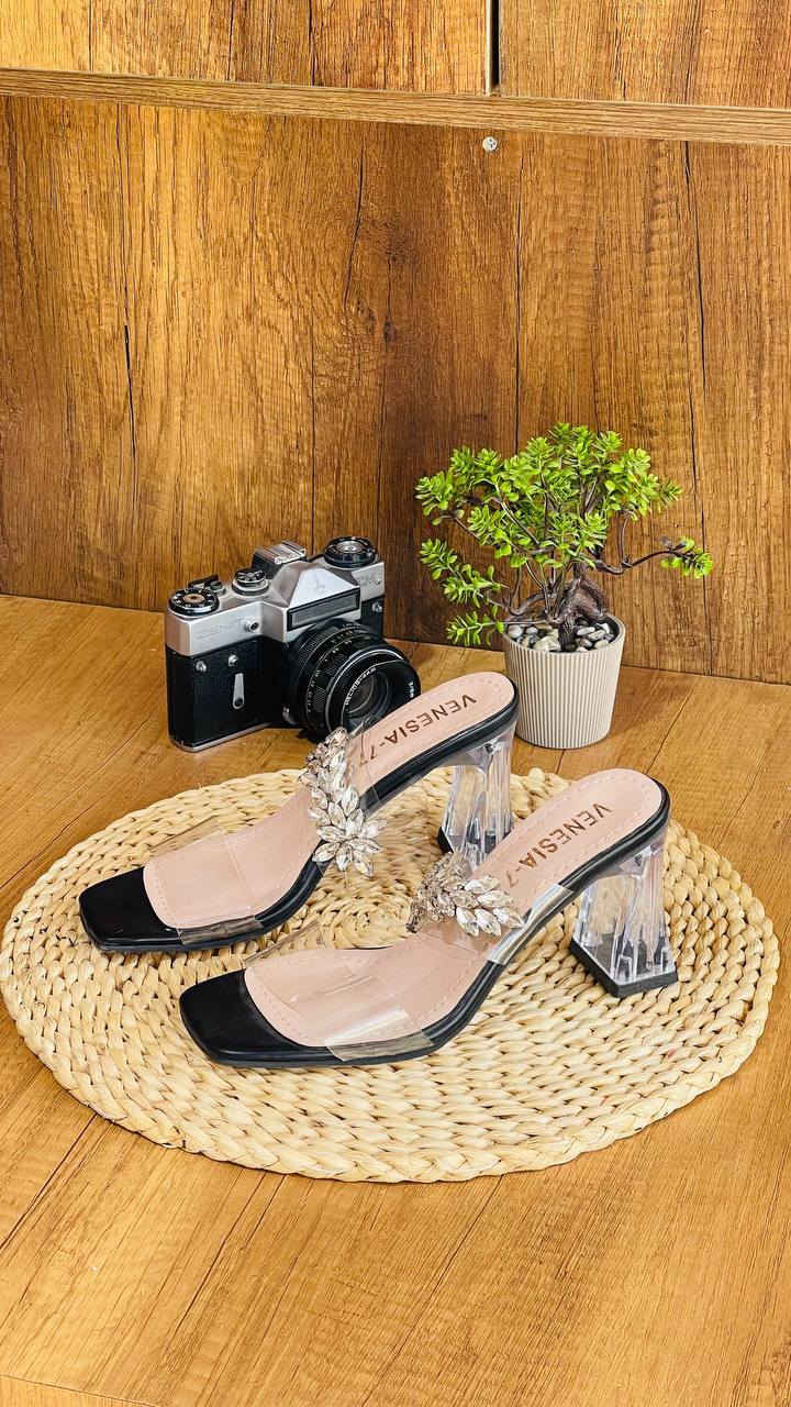 سليبر 10 الف فقط قياسات داخل الصور وتوصيل ٣الف فقط


**إذا كنت صاحب هذا الإعلان وتريد حذفه لأي سبب، رجاءا أرسل رسالة إلى الدعم الفني**