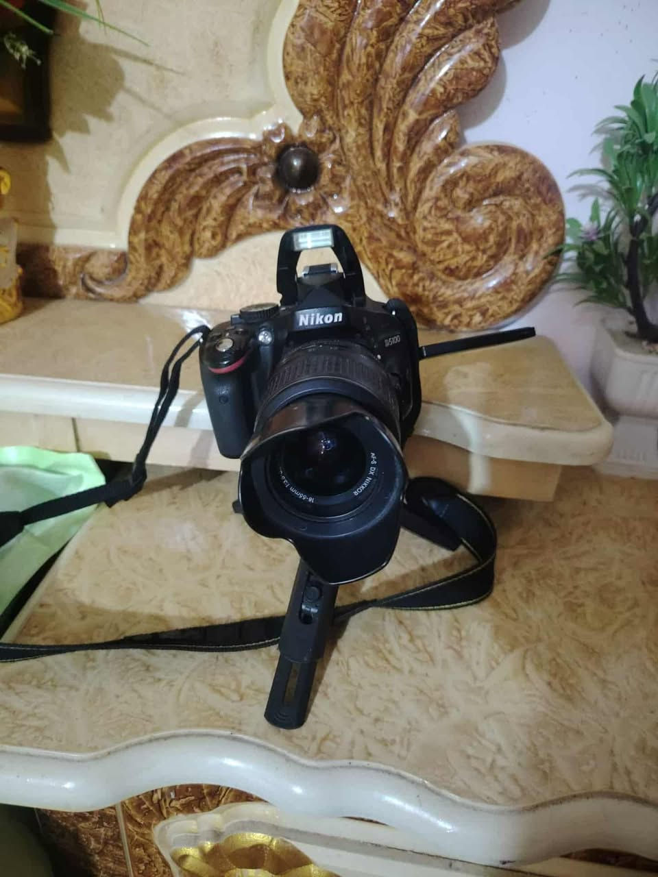 كامره للبيع 5100
مكفوله من كلشي 
سعرها مناسب 
راسلني واتساب
***********
