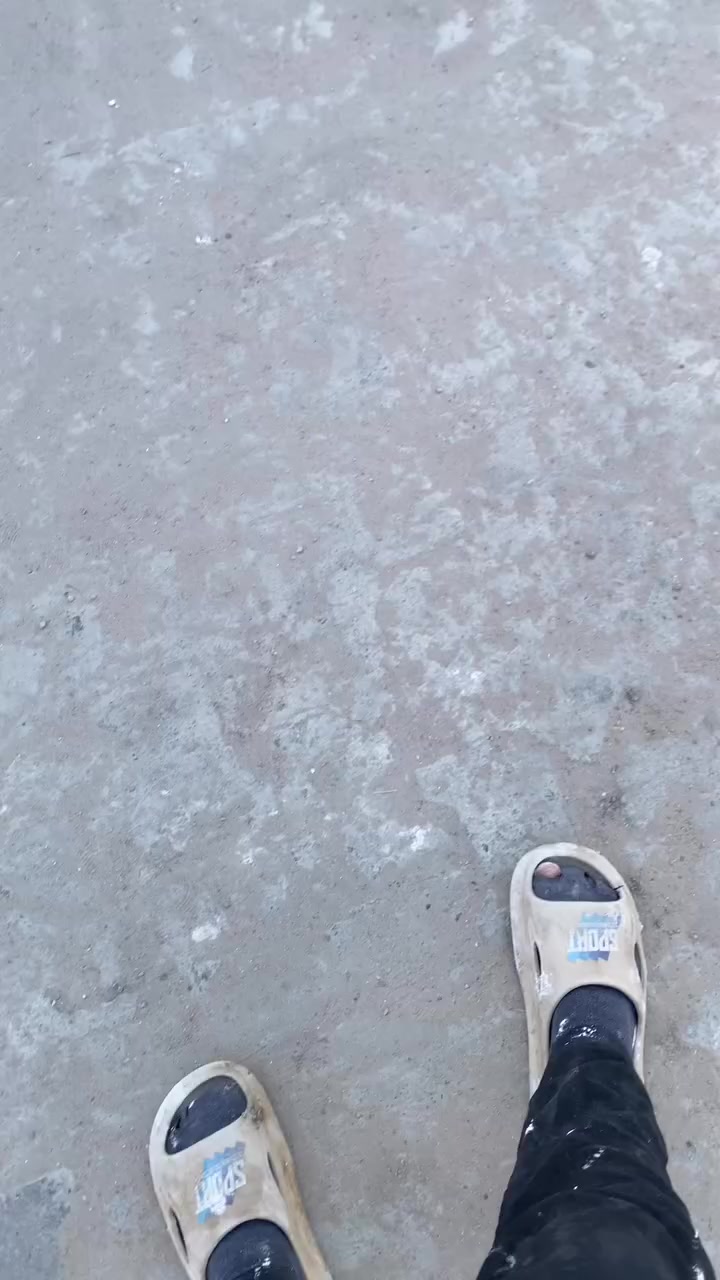 سلام عليكم يوجد لدينا كادر
عمل واجهات احترافية جبسن بورد طلس ويوجد لدينا 
كادر👷‍♂️
لبخ اسمنت👷
لبخ جص✨
لبخ بورك 
تواصل اتصل*********** او واتساب
