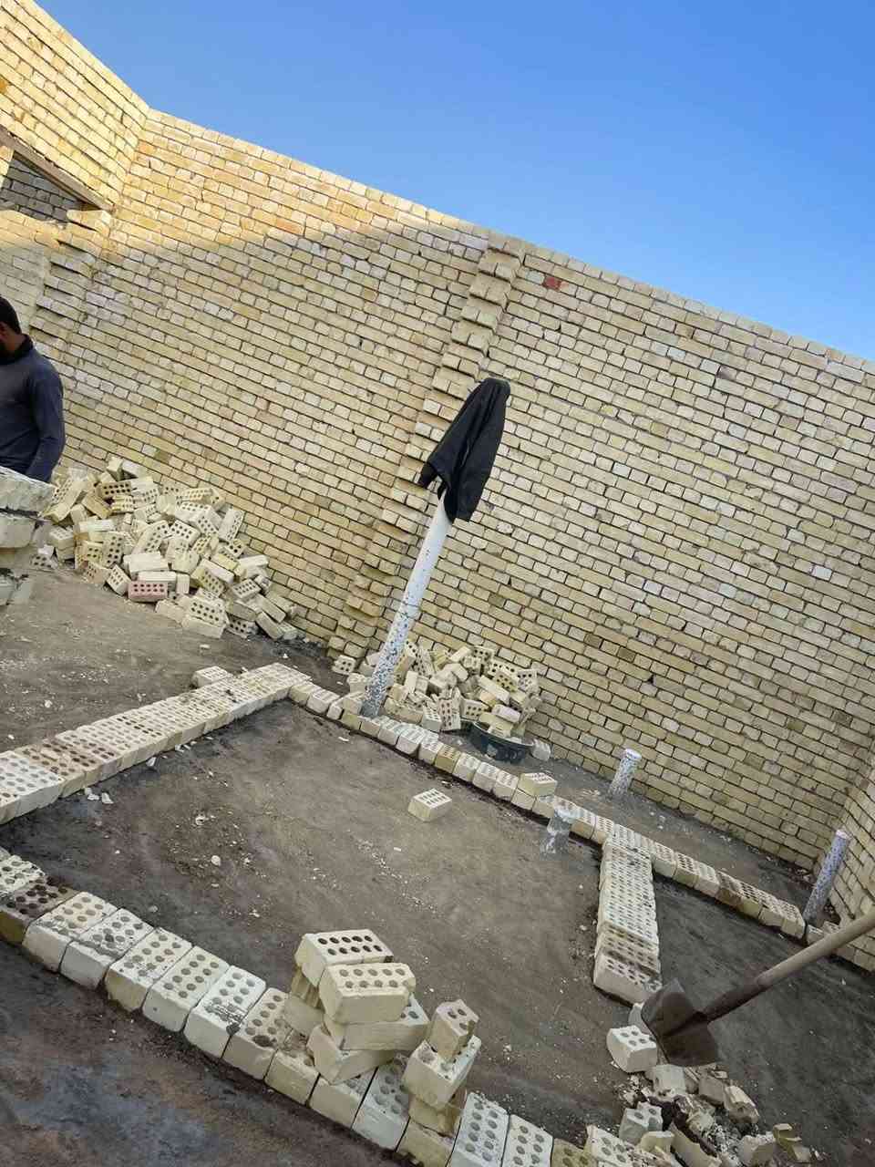 خلفات بناء2 متفرعين حاليا
استلام مهندس 
للاستفسار اكثر *********** متواجد واتساب
