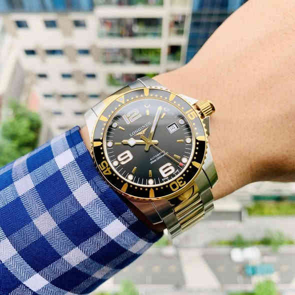 لونجينز
#الأصلي #جديدلوك
حجز مسبق فقط 
اوتوماتيك ⚙️

الأسعار و المواصفات في قناة التيليغرام 
رابط القناة في التعليقات
للإستفسار ***********
