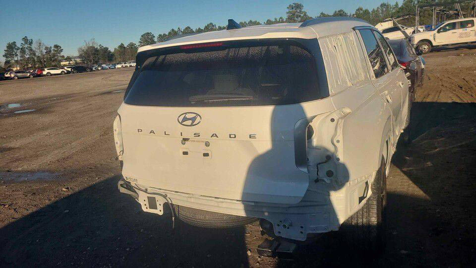 السلام عليكم
تريد احنة نشحنة الك تريد انت تشحنة عن طريق شركة خاصة بيك
سيارة موجودة ب امريكا
هيونداي بلسايد 2024 فل داخل ابيض ملكي سيارة شبالك مواصفات بية اعلى شي
5 كامرات 2 فتحة سقف كشنات كلة كهرباء تدفئة تبريد كشن خزن ميموري كشنات vip منفصل بصمة تشغيل عن بعد جنطة كهرباء فل فل مواصفات
سعر 175 مدفوع عمولة وتاكس ونقل ساحة
السعر واصل ميناء ام قصر 200 بدون تصليح بدون كمرك 
*********** محمد
