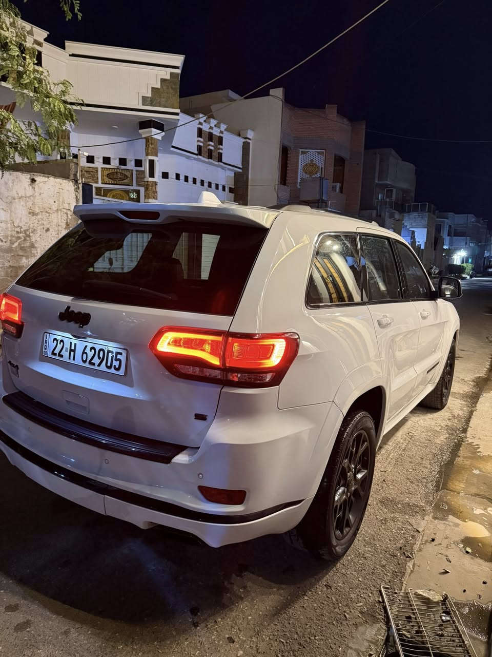 السلام عليكم
جيب گراند شيروكي S خليجي هارلم موديل 2021 
السيارة كفالة عامه بارد صبغ تبديل كير مكية كله كفاله 
ماشية 75 الف ميل محرك 3600 V6 
رقم اربيل الدولي بأسمي تحويل مباشر 
السعر 33,000$ (330) ورقه 
عنوان ، كربلاء المقدسة 
للاستفسار ، ***********
