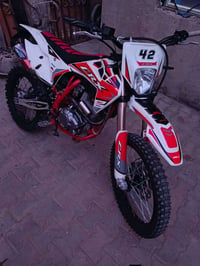 CRX • ٣٠٠ • ٢٠٢٥
