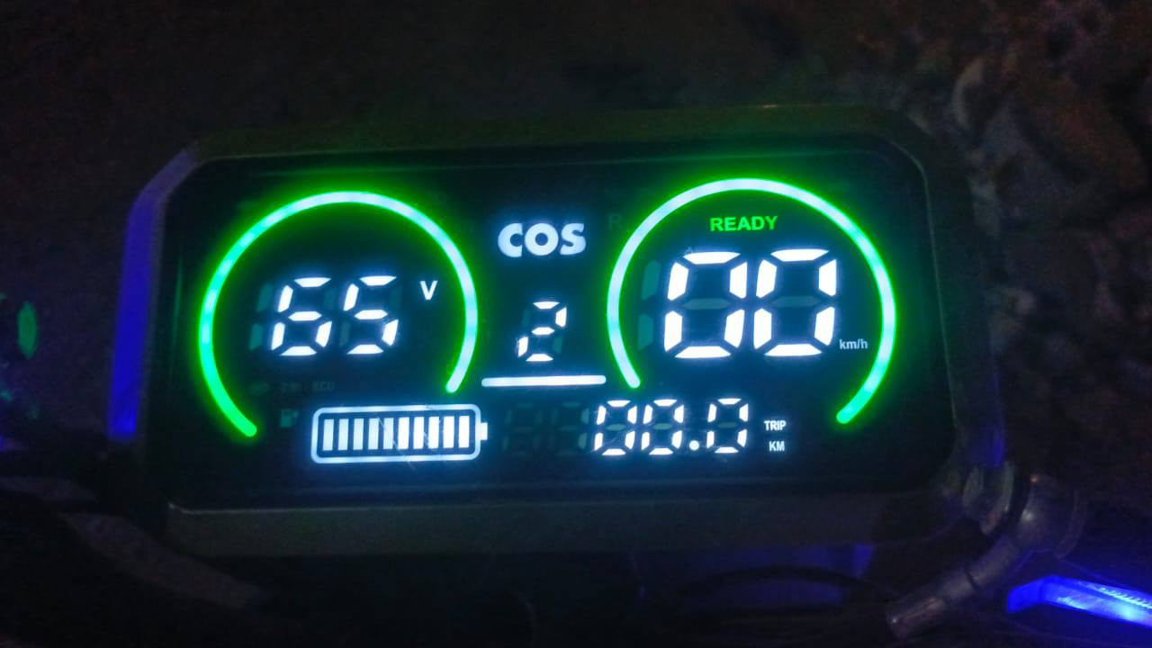 سعر 350 وبيها مجال دراجه مقفوله ***********📞
