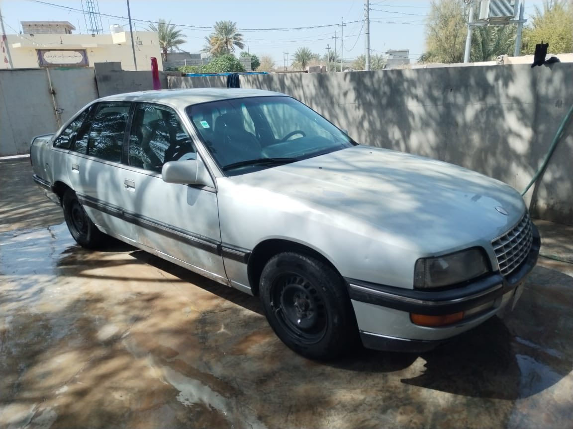 اوبل سيناتور موديل 1992كير ومكينه بطه ثنين و نص سنويه الحد 2027مكان ديالى خانقين ***********
