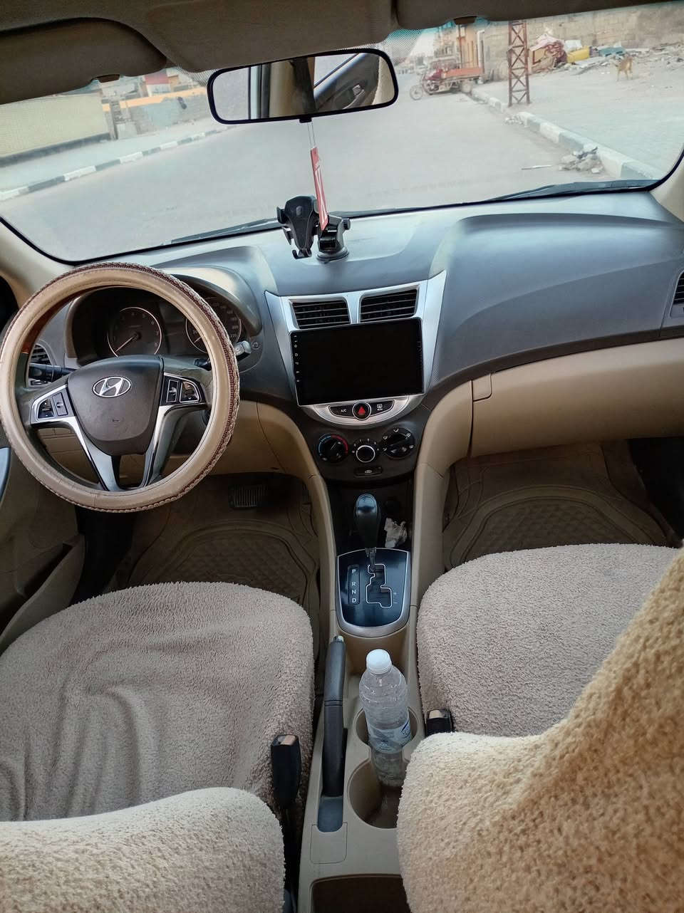 اكسنت 2014 السياره جاهزه من كلشي مكينه وكير كفاله 1600 دوش تبريد حداديه كفاله السعر 83 رقم بصره مكانه بصره رقم الهاتف *********** السياره خليجي
