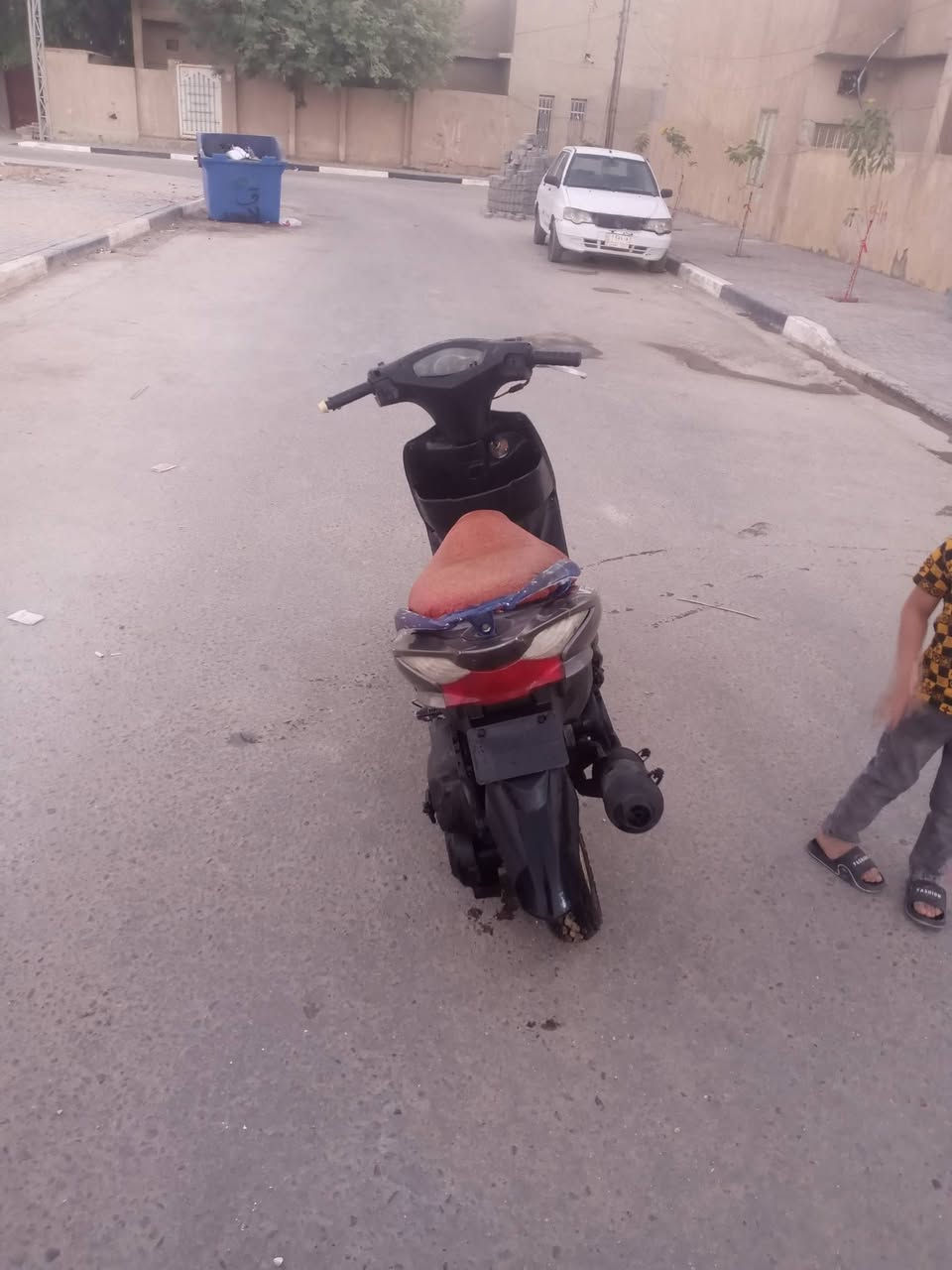 السلام عليكم. دراجه سكنس نضيفه
شغاله سلف هندر جاهزه ماتكف بالشارع السعر300
المكان كربلاء الحولي الاتصال ***********بي واتساب المراسله
