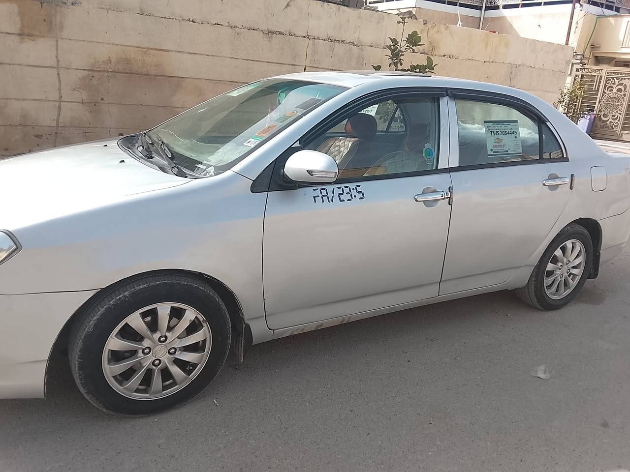 بي واي دي 2013 سياره جاهزه من الطول للطول
 مكينه وكير بجيس حداده جديده تخم تاير كهربايات
من الطول للطول سياره صلوات ماناقصه برقي لا خياس ولا ضربه مصبوغه جماليه تبريد عوزه غاز منضومه جديده
دوشمه جديده غرفتهه تخبل مال بيت مامتعوبه السعر 50وبيه مجال للشراي العنوان البصره الزبير الهاتف ***********
