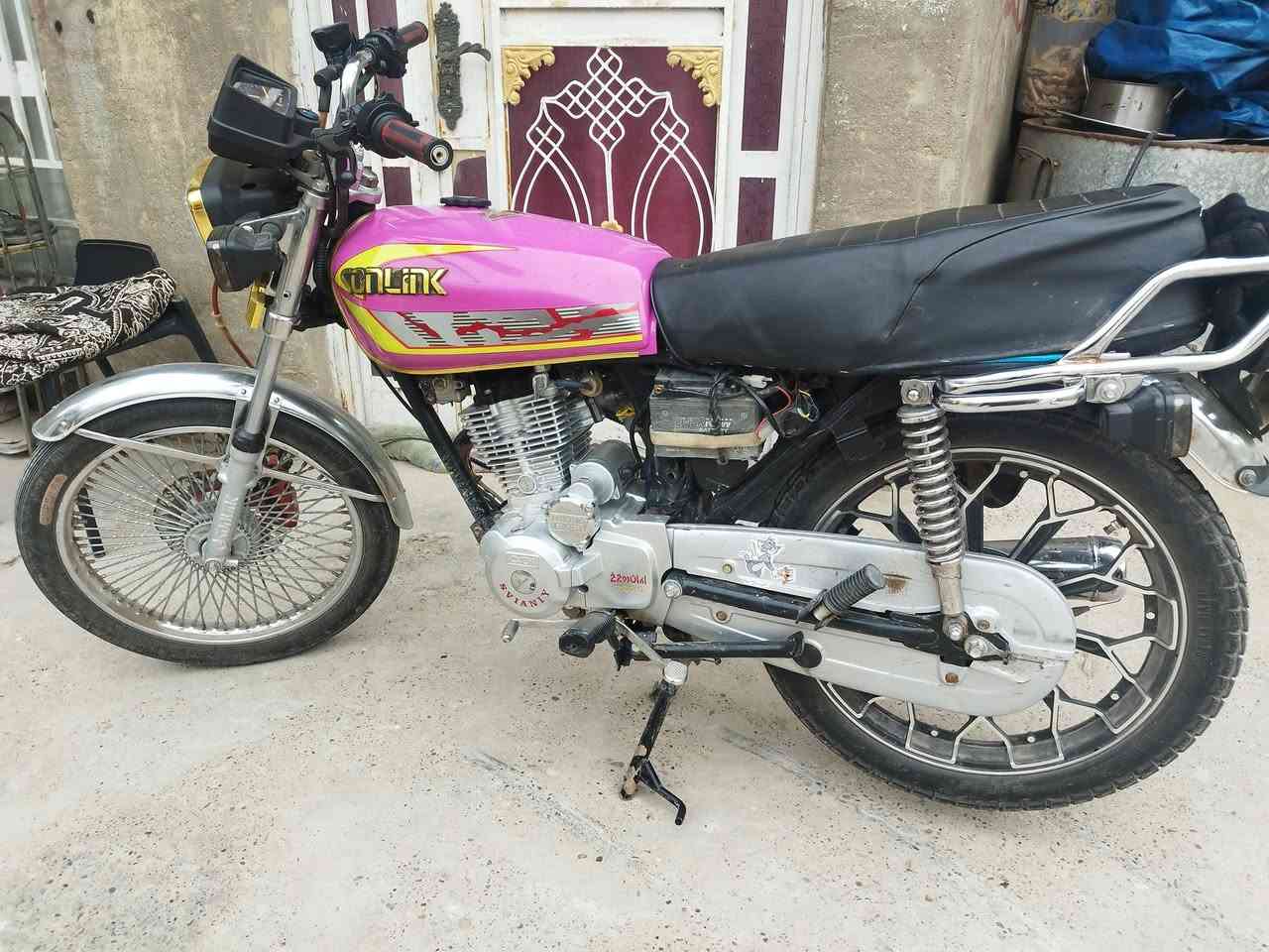 السلام عليكم دراجة 2025جديدبالعافية على الياخذهة كفالة نوع سيفاني بيهة سكنر وكمرك السعر600وبيهة مجال للشراي مكانهة بغداد***********
