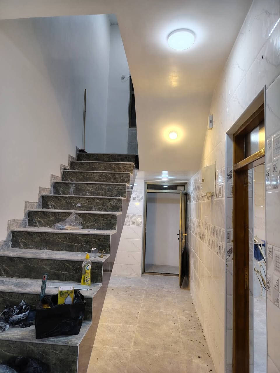 اللهم لك الحمد 
تم تشطيب بيت  انشالله ينال اعجابكم 
اخوكم وخادمكم ياسر الكهربائي 
***********
