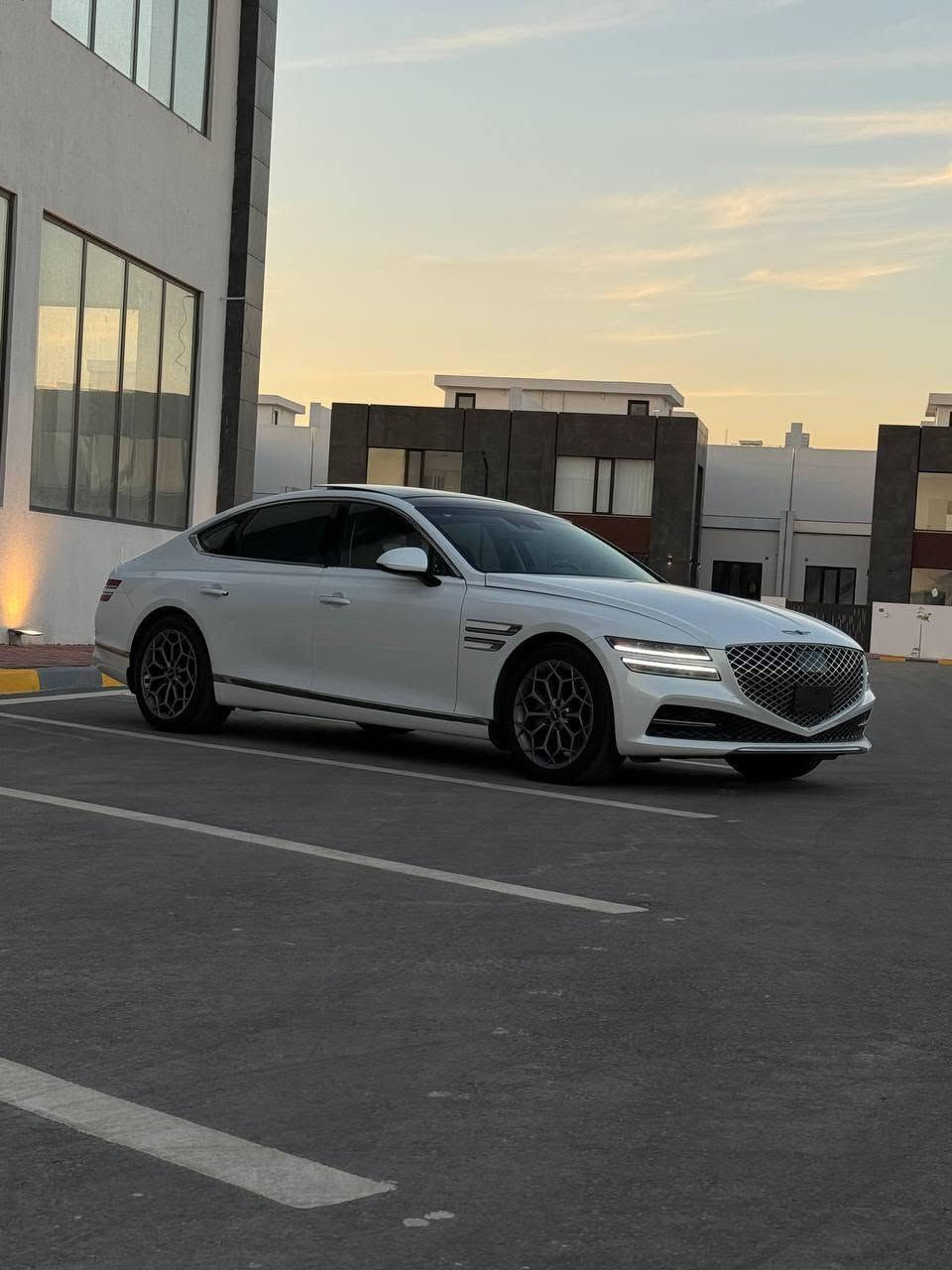 جينسيز g80 موديل 2023 فئه رويال اربعه سلندر
2500 تيربو مواصفات فول مواصفات كشنات جلد تتدفئه تبريد كشن كهرباء برادات جانبيه وخلفيه داخل لون كحلي بدون لوحات الضرر بابين جهه عكس السائق واحد تبديل وصبغ والثاني صبغ فقط بيها تصليح بالدوسه للبيع او المراوس حسب الرغبه
السعر 270 للاستفسار الاتصال ***********
مكاني البصره البصرة, العراق

