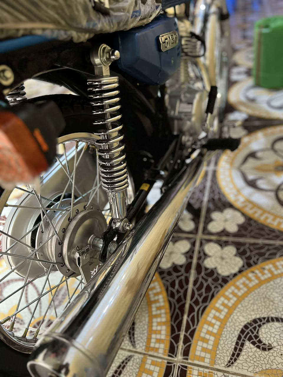 1-دراجه نامه
2-اوراق كامله 
3موديل 22 
4-تفيلس مامفيلسه دراجه كلشي مانقصه برغي منقصهه 
5-دراجه تحفه فول 
6-السعر خاص او اتصال عل رقم (***********)
7-مكاني ناصريه مركز الاسكان صناعي
