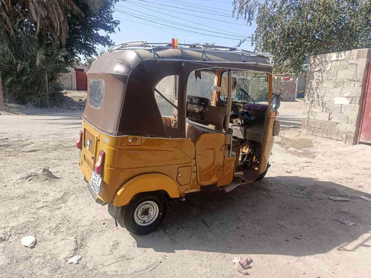 سلام عليكم تكتك 21شهر 4تخم تاير ويل جديد مكينا مكفولها من تنقيص وتبخير تكتك كشر شوفت عينك تكتك حلوا مال جناي السعر 7500وبيها مجال الطيبين مكاني بغداد الزعفرانيه تصل ***********
