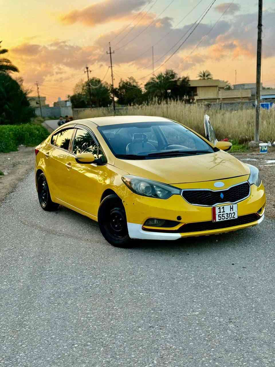 السلام عليكم سياره فورتي لبيع
مواصفات نص فول حادثهه بس بنيد مسروق
موديل 2015 
بغداد جسر ديالى السعر 100 بيها مجال 
رقم ***********
