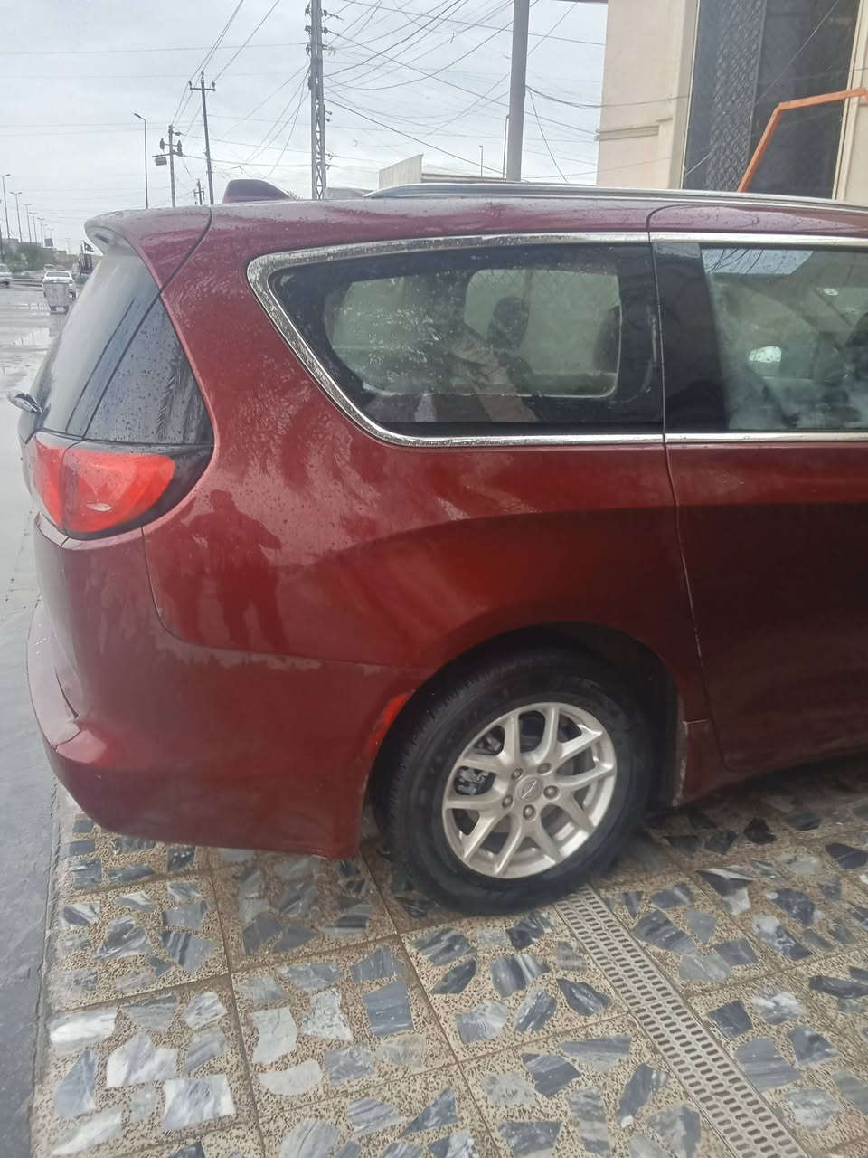 السلام عليكم
باسفكا موديل ٢٠١٧ بانزين بسمي هزه جديده كلين تايتل بدون حادث  رايدها ١٦٥ للاتصال ***********احمد
