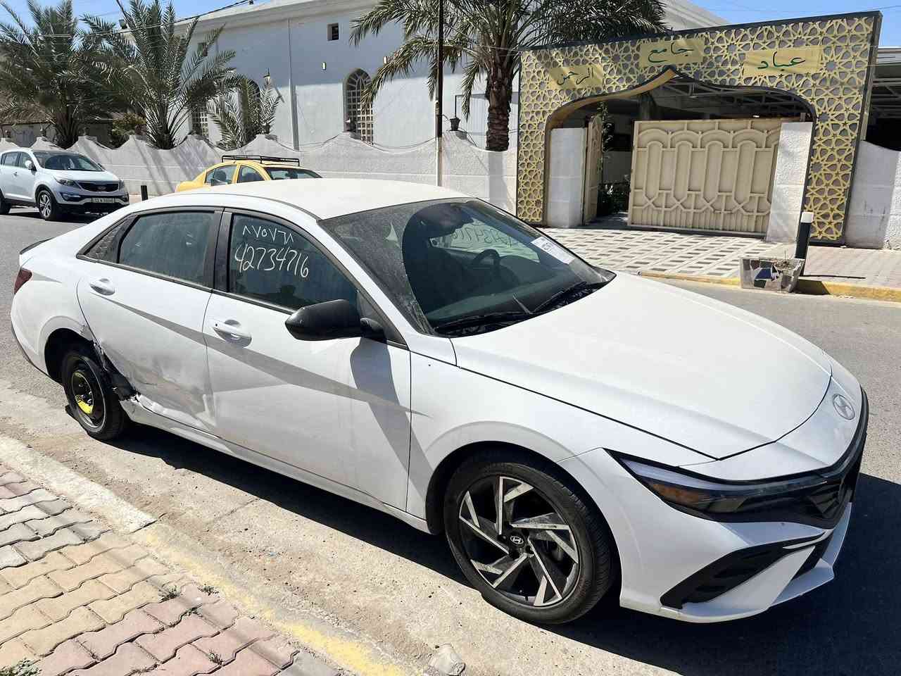 دخول اليوم جديد ابيع عله حادثه 
موديل 25 
ماشيه 5 الف 
***********
بدون رقم 
مدفوع كمرك كامل 
نص فول 
شحن واير ليس 
رادارات 
وقوف ذاتي 
كأمره 
محرك ألفين دوش 
كير ايتي مرغوب
