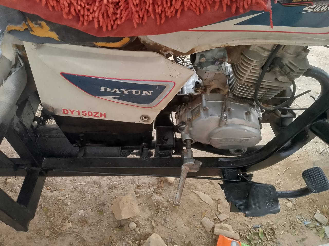 سلام عليكم ورحمه الله وبركاته ستوته موديل 13 اوراق محرك أخرس والله كهربائياته كله شغاله لايت امامي سكنات خلفي نكره سلف مانقصه شي شوفت عينك سعر 850
رقم الموبايل *********** خابرني
