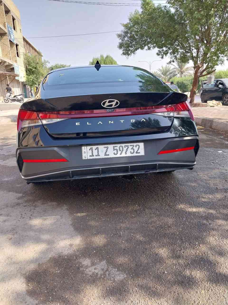 سلام عليكم 
النتره موديل ٢٤ شكل جديد 
بانزين محرك  حجم ٢٠٠٠ دوش 
رقم بغداد حره مشروع وطني 
ماشيه ١٧
فقط بنيد امبدل باقي سيارة مكفوله شواصي لغود حته جاملغات بلاد 
راديترات شركه تبريد شركه 
سعر 155
مكاني بغداد 
***********
