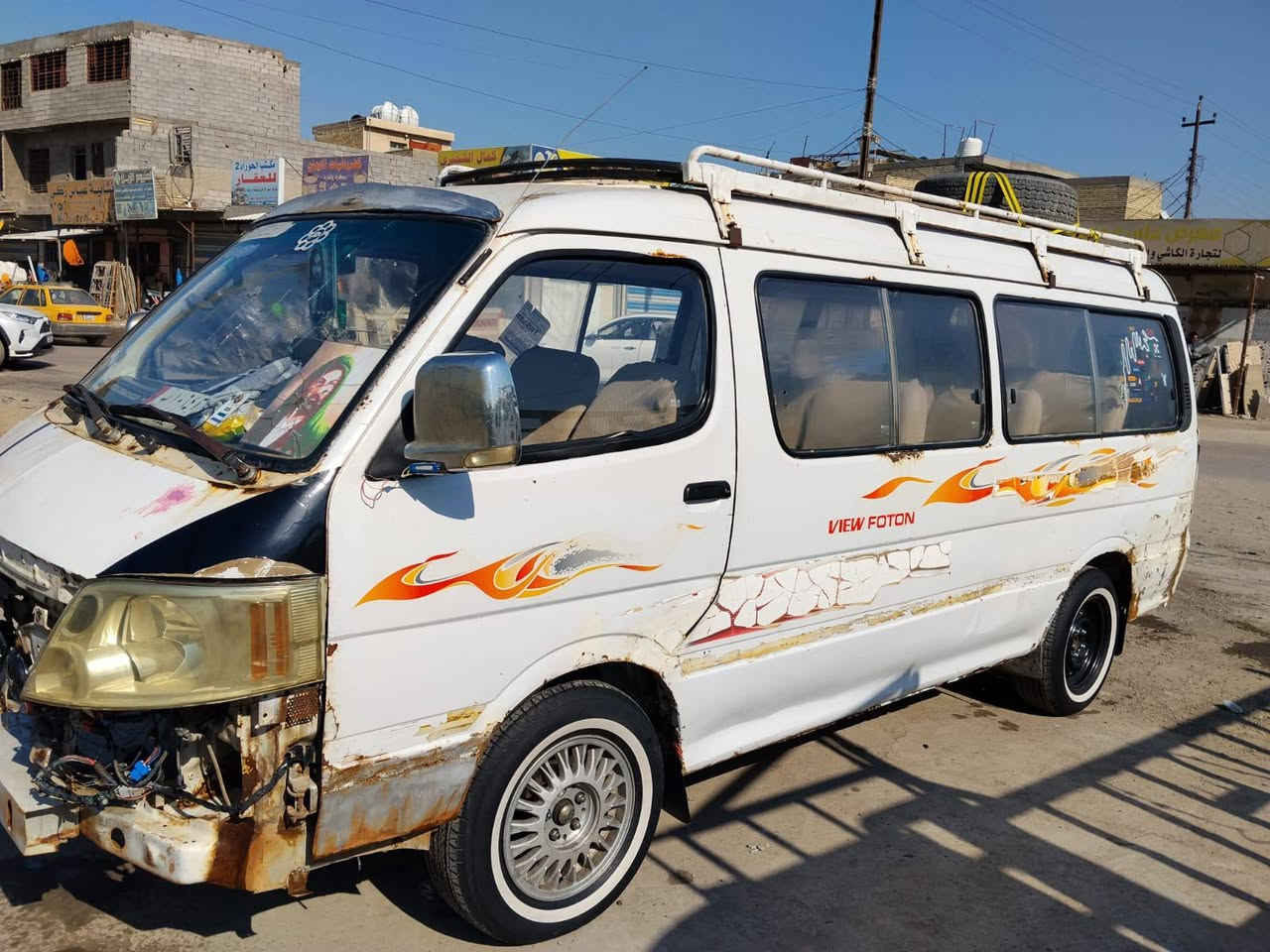 سلام عليكم فتون للبيع 2010 مكين وكير واكسن خير من الله ففتي 3000 سيارة جاهزة كبل  رقم بغداد الماني السيارة مطلوبة 10 ورقات ابيعلك مصفر ب50 وبيهة مجال مكاني بغداد الزعفرانية رقم الهاتف *********** اخوان اني مكلف بل نشر اتصل على الرقم
