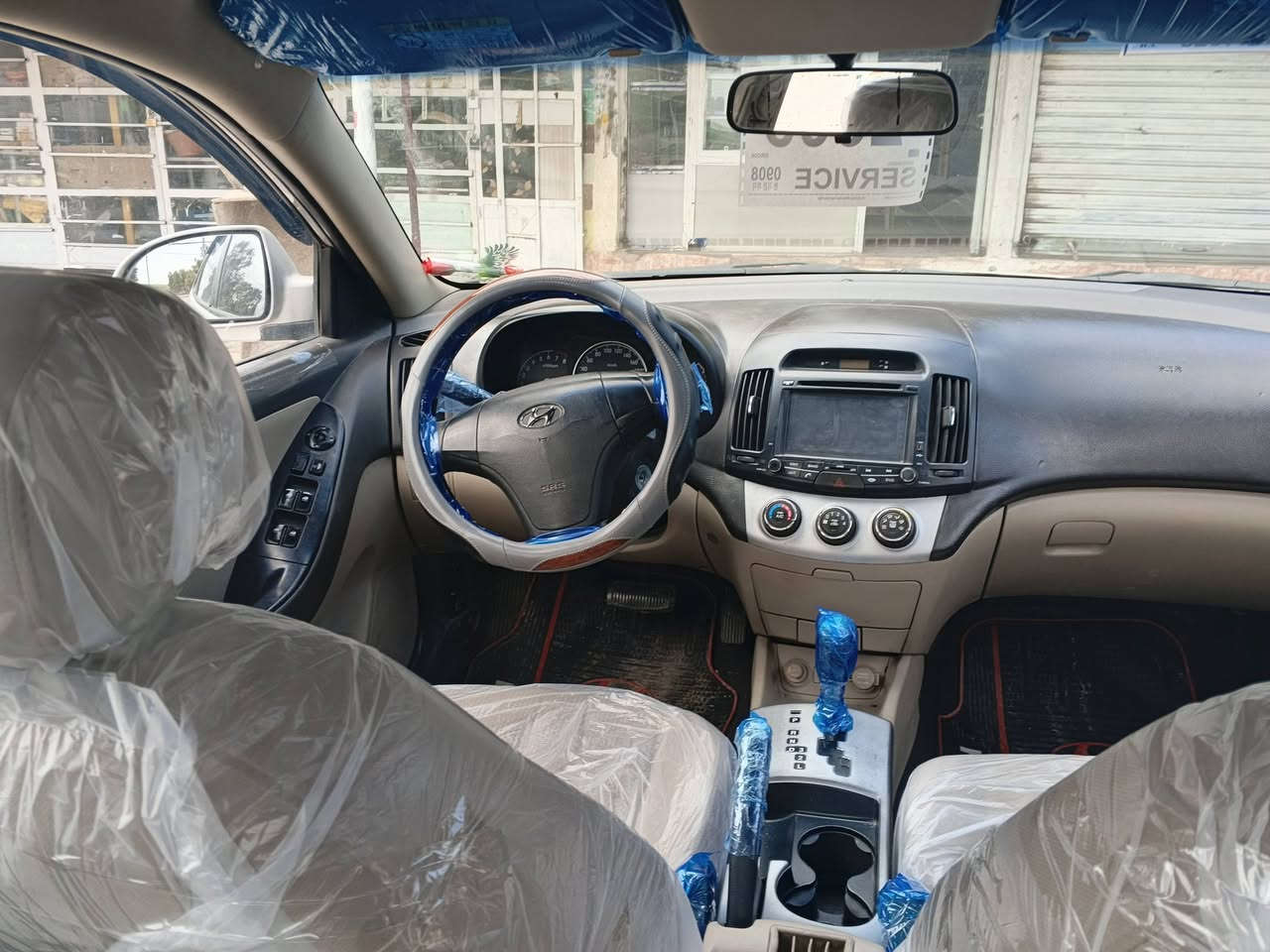 افانتي 2009 توماتيك كير محرك شرط تبريد ثلج طخم وتايات جديد السيارة جاهزة صبغ 4 قطع  بدون دواخل السعر 84 بيها مجال الشراي يتصل 
*********** / ***********
