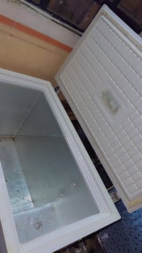 مجمده شغاله للبيع سعر ب125وبيها مجال شراي يدخل واتساب 07763135998