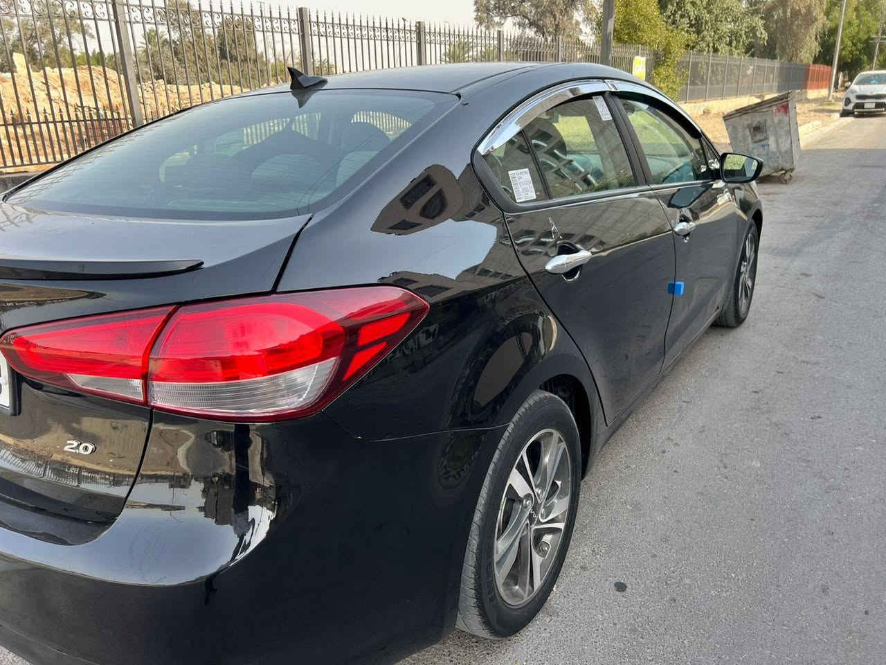 السلام عليكم للبيع كيا فورتي ٢٠١٨ محرك ٢٠٠٠ دوش نص فول حادث امريكا قطعتين جاملغ وباب السايق ومبدلات ابلادي نفس اللون بدون صبغ وبيها قطعة صبغ بلعراق صور الحادث بلمنشور بسيط وتبريد تدفئة صدر جاهزة والحمدلله رقمها أربيل انكليزي الجديد صاحبها ابغداد تحويل شوكت ميعجبك سعرها ١٠٧$ وبيها مجال بسيط للشراي ان شاءالله مكانها بغداد جانب الكرخ للاتصال ***********
